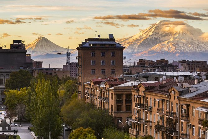 Tour to Yerevan Sevan Dilijan Armenia from Tbilisi 2 days - Crossing at Bagratashen: allow extra time