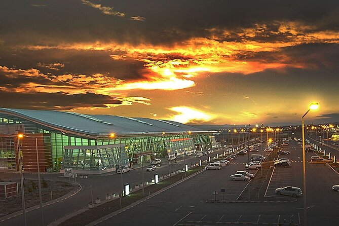 Transfer from Tbilisi Airport to Tbilisi - The 30-minute ride into Tbilisi