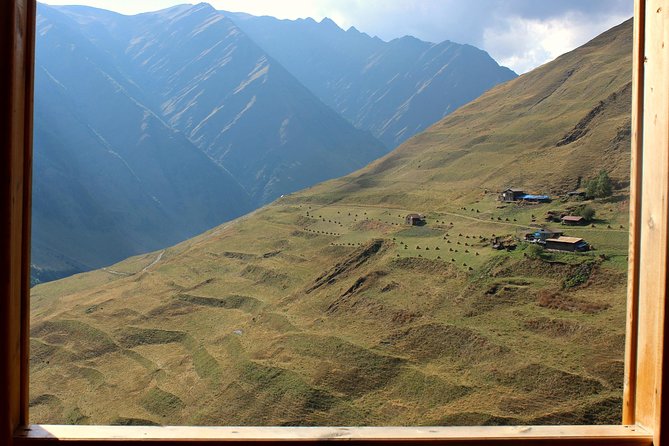 Trekking Tour from Tusheti to Khevsureti via Atsunta Pass - Day 1: The hard road to Omalo