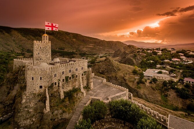 Vardzia. Lake Paravani, Khertvisi & Lomisa castle, Rabati - Key points to know before booking